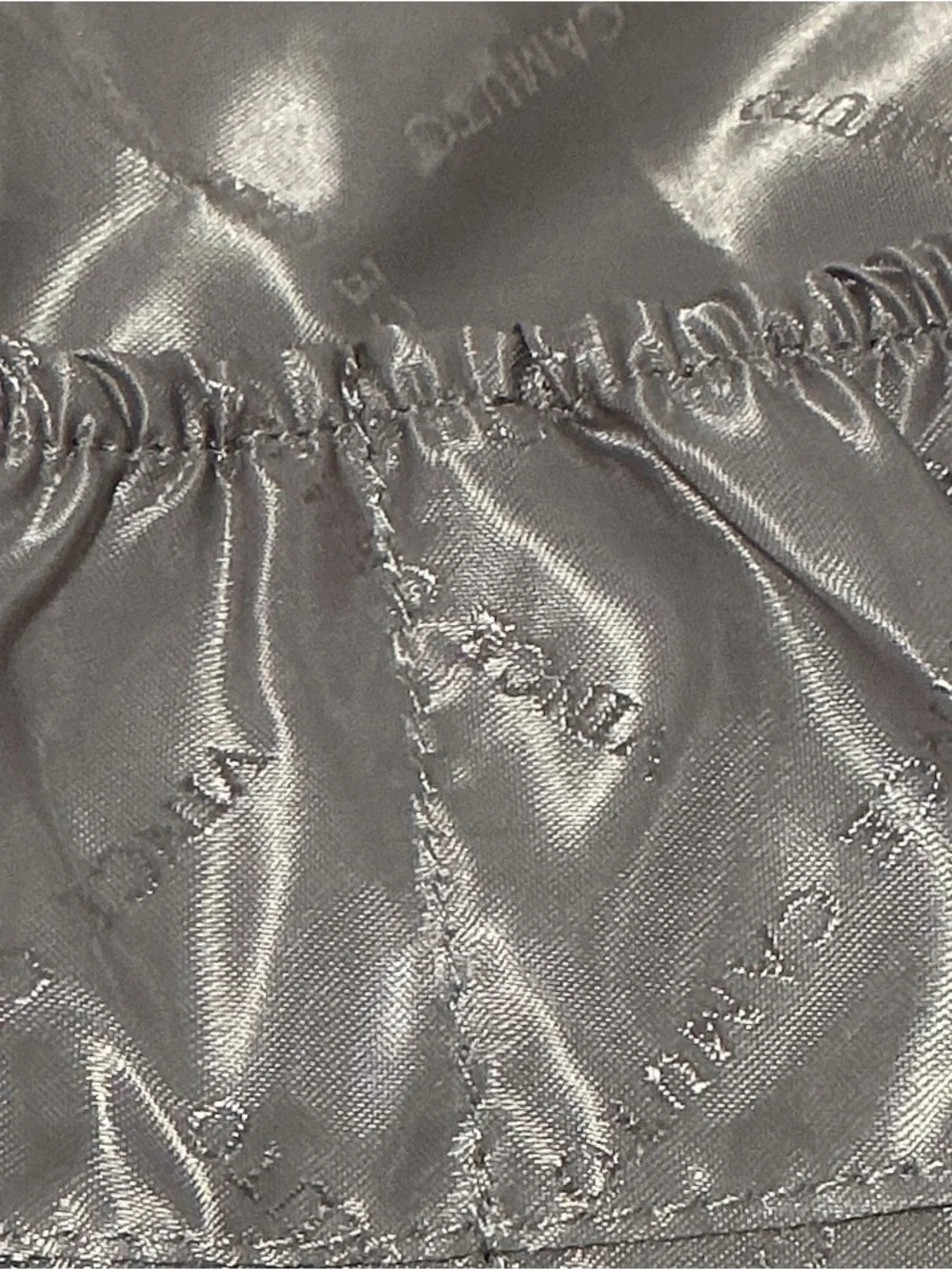 VINCE CAMUTO Cosmetic Bag